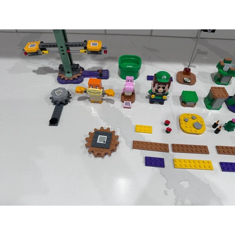 Retired Lego Adventures with Luigi Starter Course #71387 Super Mario Set